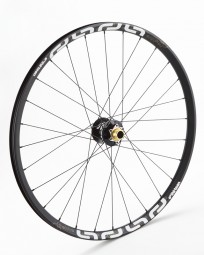 Der TRS+ Laufradsatz in 26" ist 1.650g leicht und kostet 1.079 EUR, 