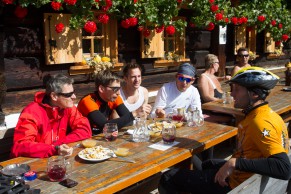 Mittagsrast auf der Weger-Hütte