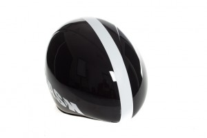 Der Helm wurde für die meisten Kopfstellungen aerodynamisch optimiert.