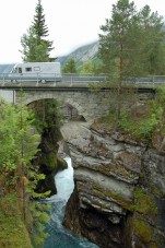 Norwegen - Das Gebirge im Meer