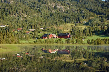 Norwegen - Das Gebirge im Meer