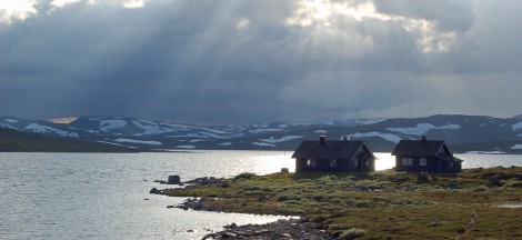 Norwegen - Das Gebirge im Meer