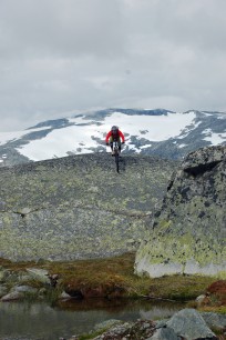 Norwegen - Das Gebirge im Meer