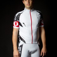 Darf's ein schnittiges Race-Outfit sein?