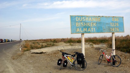 Von Mensch zu Mensch - eine WeltreiseVor kurzem noch war Helmut Pucher Tourguide auf Mallorca. Nun reist er mit seinem Fahrrad um die Welt. On the Trail of Genghis Khan 2.0