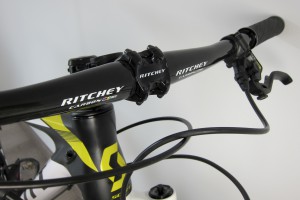 Ritchey WCS Carbon Flat 9D OS UD, schwarz-glänzend, 680 mm