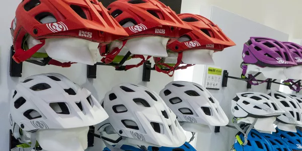 iXS
