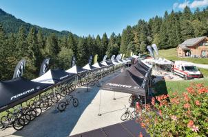 Neben der Begutachtung von neuesten Bikes & Parts,...