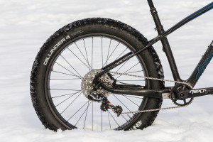 Eine harte Nuss ist der Antrieb (32/10-42) - zu brutal für weichen Schnee.