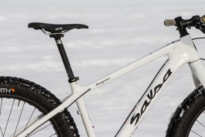 Gibt's auch in Alu, ist aber hier aus HM-Carbon