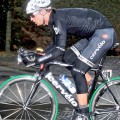 2010 Nano Flex Membran*
Castelli verwendet erstmals Nanotechnologie, um Radbekleidung mit wasserabweisenden Eigenschaften zu versehen - ohne Einschränkung der Atmungsaktivität.