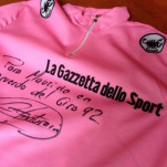 1989 Offizieller Ausstatter In den späten 80ern und frühen 90ern stattete Castelli den Giro d'Italia und die Tour de France mit den offiziellen Leadertrikots aus - außerdem ein Dutzend Profiteams.