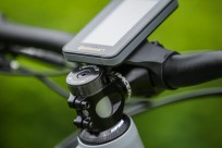 Das Display spricht per Bluetooth mit Smartphones.