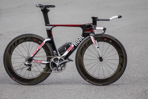 Und das Zeitfahrrad Aero Flyer, ein Meisterstück der Systemintegration.