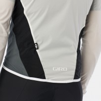 Windjacke und -weste sind als Base-Teile linienübergreifend.