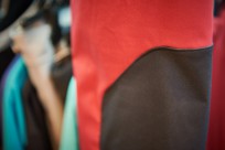 sowie Abriebfestigkeit garantiert das WxB-Material – hier übrigens in einer Herren-Farbe. Die Kombi mit Ellenbogenschonern ist möglich.
