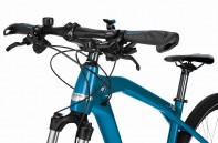 Zur Ehre des neuen M2 Coupe gibt es das Cruise M Bike mit nummerierter Plakette ...