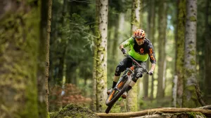 Chasing Trail: Remy Absalon