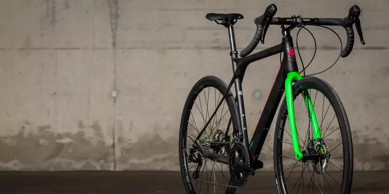 GT Grade Carbon 105 2017