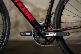 BB30-83 Tretlager: Die sehr breite 83 mm Abstützung des BB30-Innenlagers erzielt mit der 30 mm-Oversize-Kurbelwelle höchste Steifigkeit.