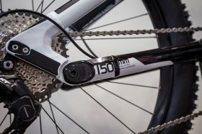 150 mm Federweg bleiben auch am Alu-Modell bestehen.
